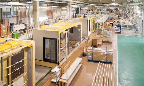 工場内の生産ライン。