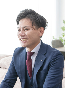 営業担当 井上